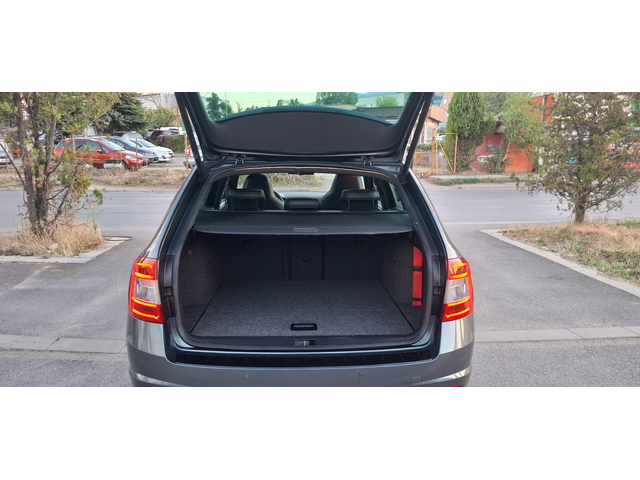 Skoda Octavia 2.0 VrS 184 DsG 19джанти Панорама - автомобили, коли, обяви за нови и употребявани 10