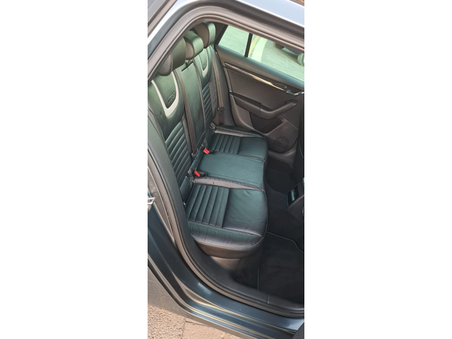 Skoda Octavia 2.0 VrS 184 DsG 19джанти Панорама - автомобили, коли, обяви за нови и употребявани 9