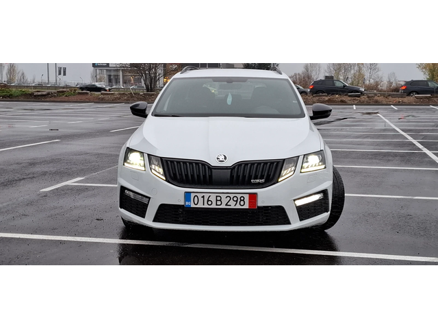 Skoda Octavia 2.0 Vrs 230kc Full Led SwiSS - автомобили, коли, обяви за нови и употребявани 1