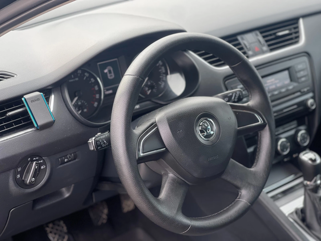 Skoda Octavia 1.6TDi - автомобили, коли, обяви за нови и употребявани 12