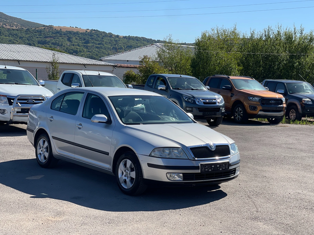 Skoda Octavia 1.6MPi LPG - автомобили, коли, обяви за нови и употребявани 4