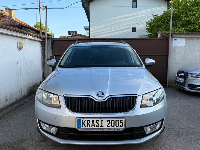 Skoda Octavia 1.4TSI G-TEC NAVI - автомобили, коли, обяви за нови и употребявани 1