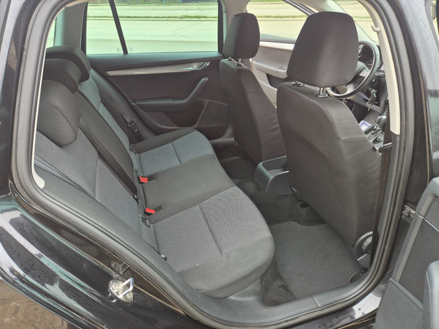 Skoda Octavia DSG.AVTOMAT - автомобили, коли, обяви за нови и употребявани 11