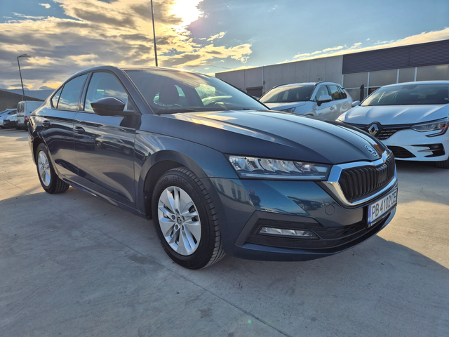 Skoda Octavia С-Гаранция-2.0-A/T-150кс - автомобили, коли, обяви за нови и употребявани 6