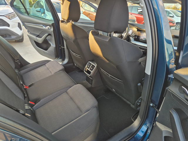 Skoda Octavia С-Гаранция-2.0-A/T-150кс - автомобили, коли, обяви за нови и употребявани 9