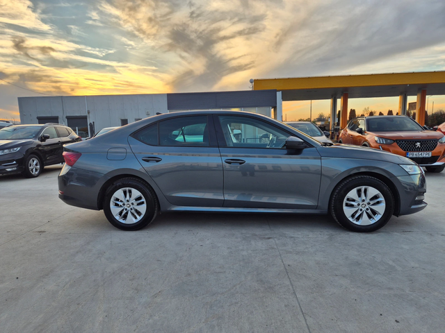 Skoda Octavia С-Гаранция-2.0-A/T-150кс - автомобили, коли, обяви за нови и употребявани 5