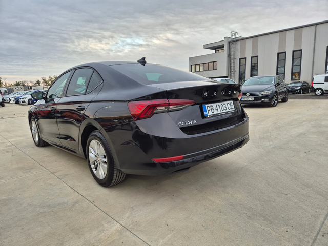 Skoda Octavia С-Гаранция-2.0-A/T-150кс - автомобили, коли, обяви за нови и употребявани 2