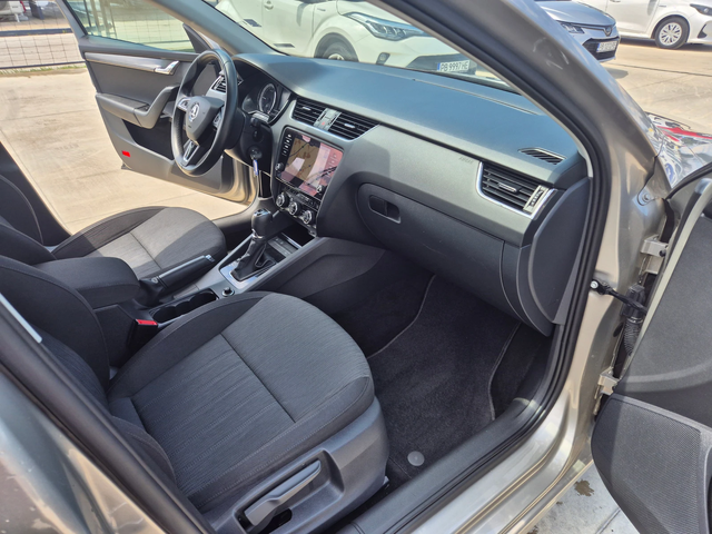 Skoda Octavia С-Гаранция-4x4-А/Т 2.0 150кс - автомобили, коли, обяви за нови и употребявани 8