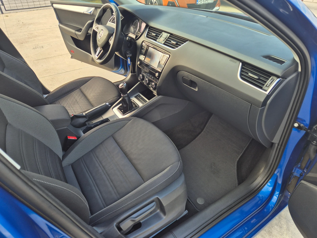 Skoda Octavia НОВА-М/Т - автомобили, коли, обяви за нови и употребявани 8