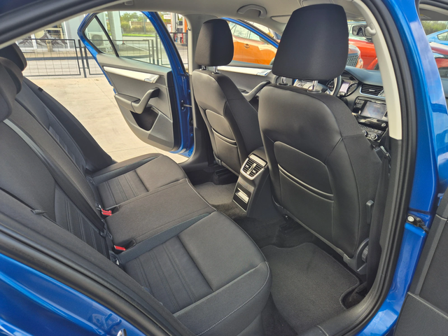 Skoda Octavia НОВА-М/Т - автомобили, коли, обяви за нови и употребявани 9