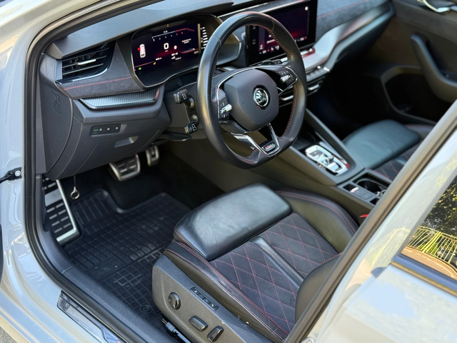 Skoda Octavia VRS* Head-Up* 4x4* ПАНО* ПЕЧКА* DISTR* КАМЕРА* 3Кл - автомобили, коли, обяви за нови и употребявани 6