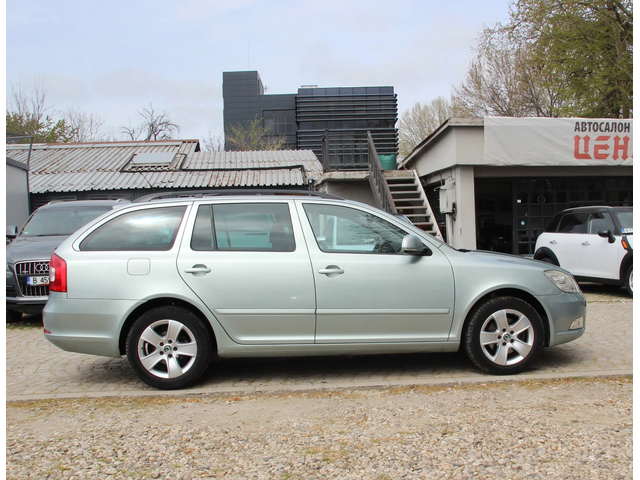 Skoda Octavia 1.8 TFSI AUTOMATIC  EURO 5А - автомобили, коли, обяви за нови и употребявани 3