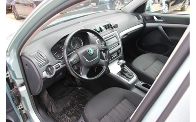 Skoda Octavia 1.8 TFSI AUTOMATIC  EURO 5А - автомобили, коли, обяви за нови и употребявани 8