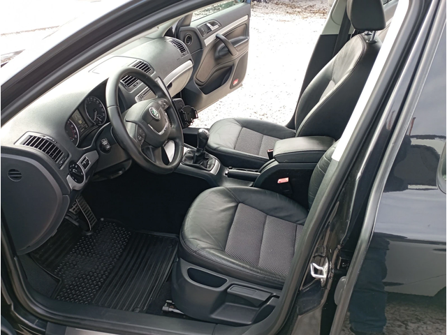 Skoda Octavia Кожа, навигация - автомобили, коли, обяви за нови и употребявани 8
