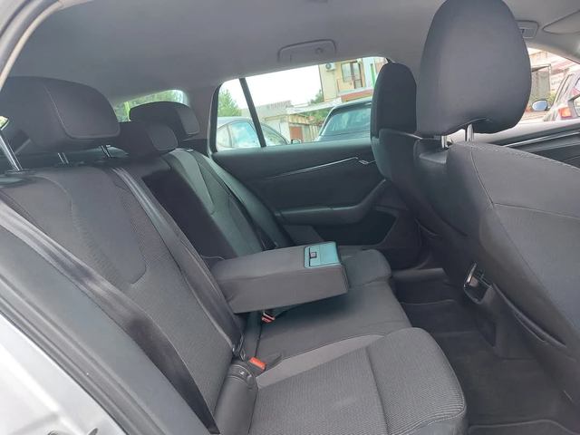 Skoda Octavia 2.0TDI* EVO* AUTOMATIC-DSG* - автомобили, коли, обяви за нови и употребявани 12