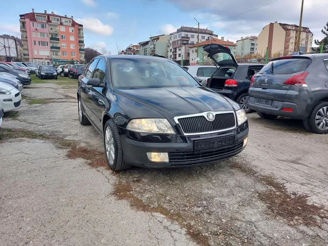 Skoda Octavia 1.9TDI* AUTOMATIC-DSG - автомобили, коли, обяви за нови и употребявани 6