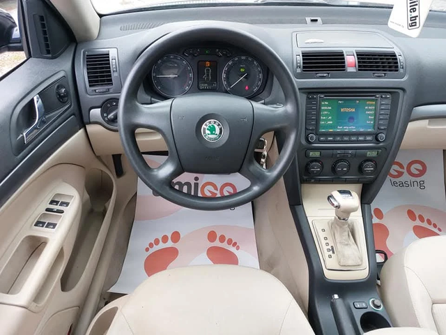 Skoda Octavia 1.9TDI* AUTOMATIC-DSG - автомобили, коли, обяви за нови и употребявани 9