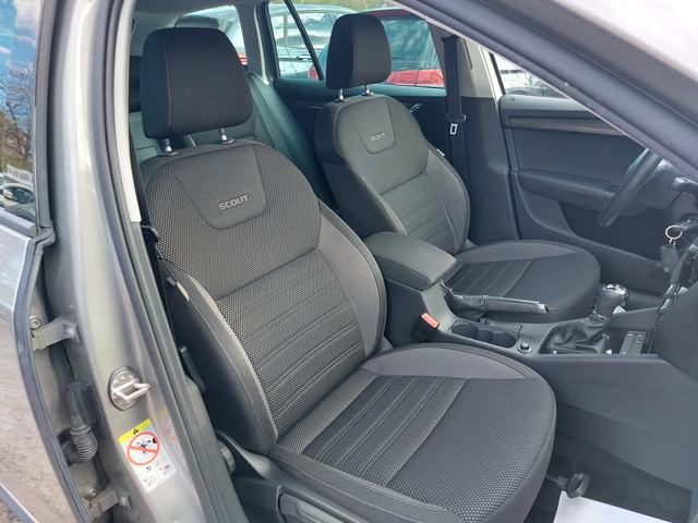 Skoda Octavia 2.0TDI* SCOUT* AUTOMATIC-DSG* - автомобили, коли, обяви за нови и употребявани 12