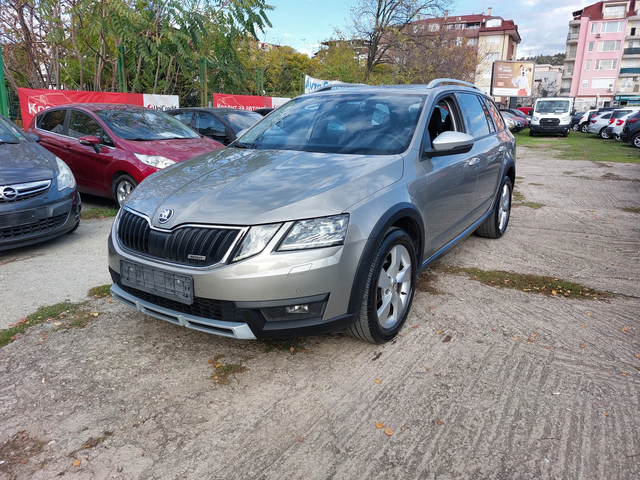Skoda Octavia 2.0TDI* SCOUT* AUTOMATIC-DSG* - автомобили, коли, обяви за нови и употребявани 6