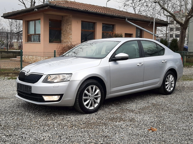 Skoda Octavia 1.6TDI * У Н И К А Т* - автомобили, коли, обяви за нови и употребявани 0