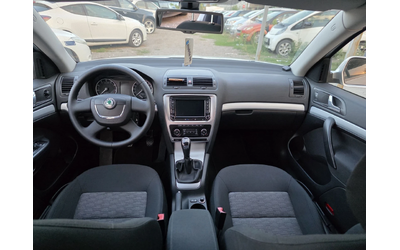 Skoda Octavia - автомобили, коли, обяви за нови и употребявани 7