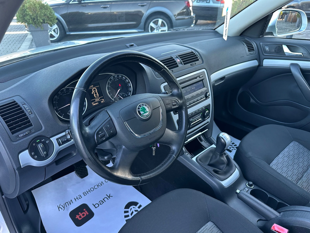 Skoda Octavia 4x4* 1.6TDI* * TOP* - автомобили, коли, обяви за нови и употребявани 10
