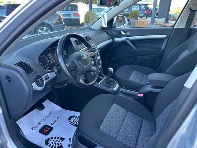 Skoda Octavia 4x4* 1.6TDI* * TOP* - автомобили, коли, обяви за нови и употребявани 9
