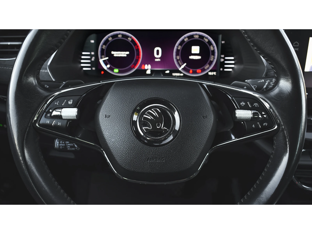 Skoda Octavia Combi 2.0 TDI DSG - автомобили, коли, обяви за нови и употребявани 8