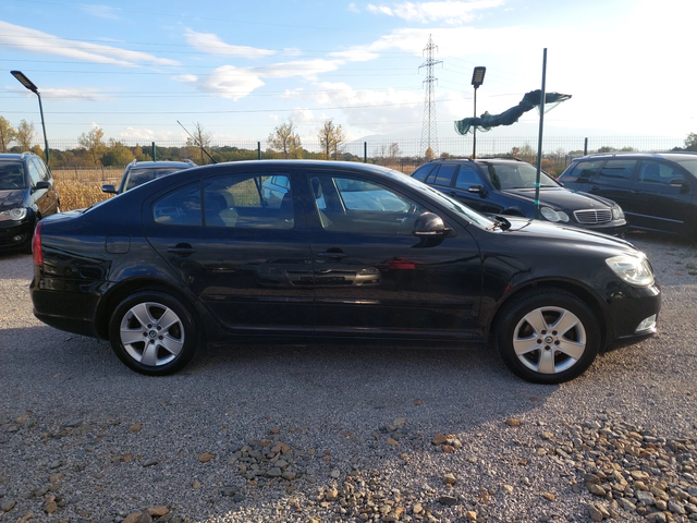 Skoda Octavia 1.6 MPI Газ - автомобили, коли, обяви за нови и употребявани 3