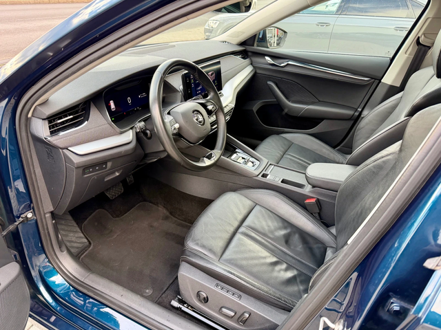 Skoda Octavia 2.0TDI#DISTR#PANORAMA#CAMERA#MATRIX#KEYLESS#FULL - автомобили, коли, обяви за нови и употребявани 8