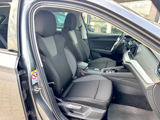 Skoda Octavia MATRIX#DIGITAL#DISTRONIC#ПОДГРЕВ#KEYLESS - автомобили, коли, обяви за нови и употребявани 12