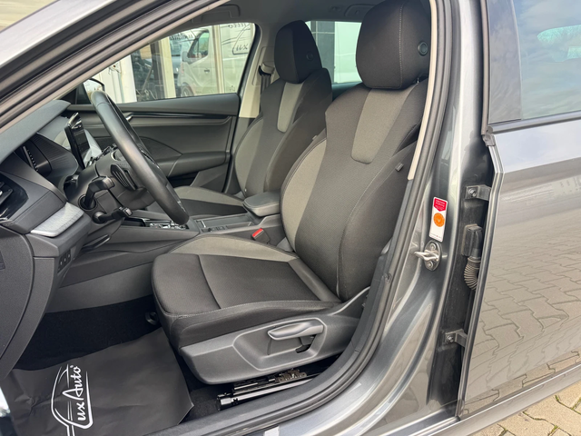 Skoda Octavia MATRIX#DIGITAL#DISTRONIC#ПОДГРЕВ#KEYLESS - автомобили, коли, обяви за нови и употребявани 8