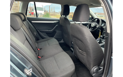 Skoda Octavia 1.4I-FEIS-NAVI-ITALIA - автомобили, коли, обяви за нови и употребявани 6