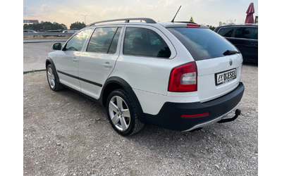 Skoda Octavia 2.0TDI-SCOUT-4x4-NAVI-ITALIA - автомобили, коли, обяви за нови и употребявани 10