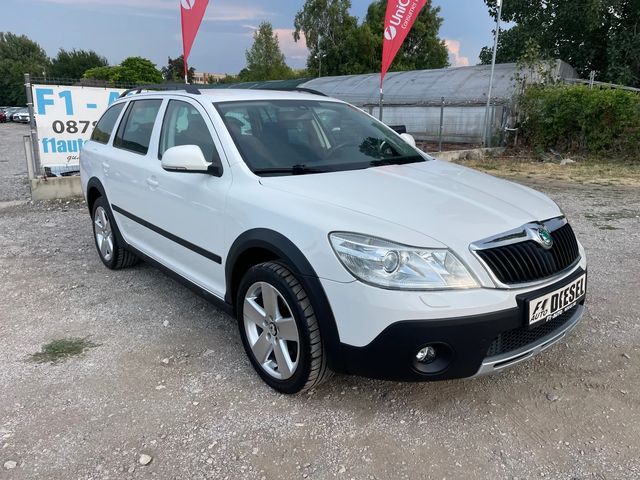 Skoda Octavia 2.0TDI-SCOUT-4x4-NAVI-ITALIA - автомобили, коли, обяви за нови и употребявани 2
