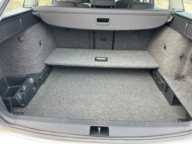 Skoda Octavia 1.6TDI-AVTOMAT - автомобили, коли, обяви за нови и употребявани 11