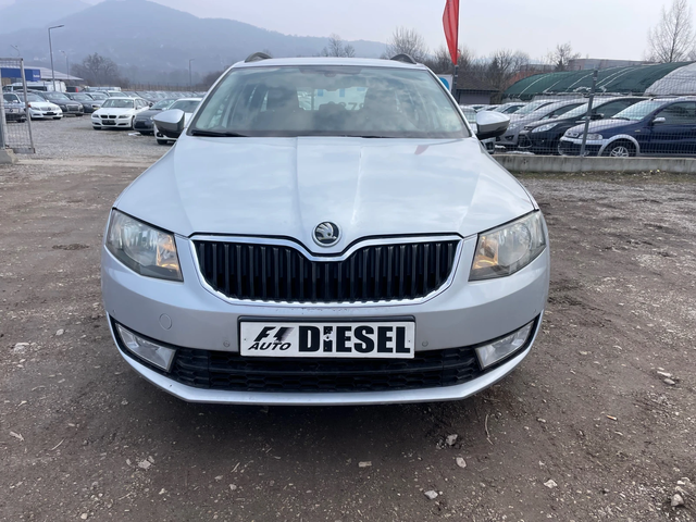 Skoda Octavia 1.6TDI-AVTOMAT - автомобили, коли, обяви за нови и употребявани 1