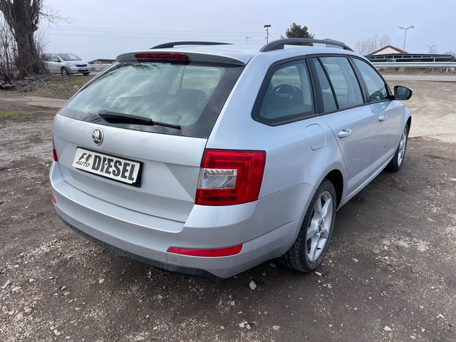 Skoda Octavia 1.6TDI-AVTOMAT - автомобили, коли, обяви за нови и употребявани 8