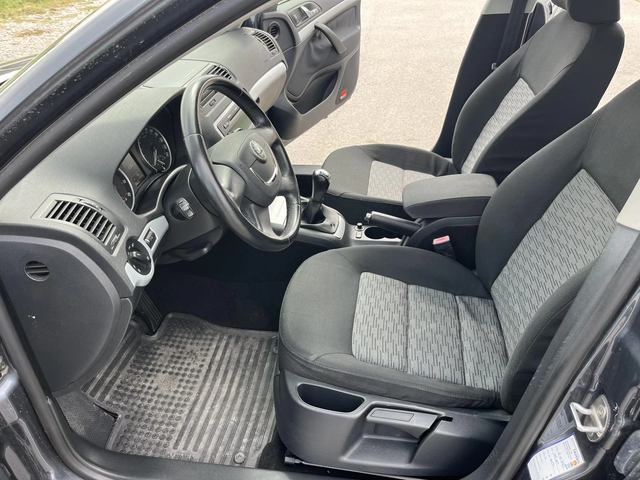 Skoda Octavia 1.8TURBO 160кс 6 СКОРОСТИ EURO 5A ВНОС ИТАЛИЯ - автомобили, коли, обяви за нови и употребявани 6