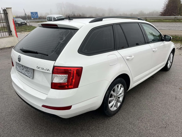 Skoda Octavia 1.6TDI 110кс. EURO 6B КЛИМАТРОНИК АВТОПИЛОT ИТАЛИЯ - автомобили, коли, обяви за нови и употребявани 3