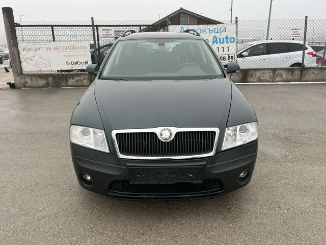 Skoda Octavia SCOUT 2.0TDI 140кс 4Х4 6 СКОРОСТИ КЛИМАТРОНИК - автомобили, коли, обяви за нови и употребявани 1
