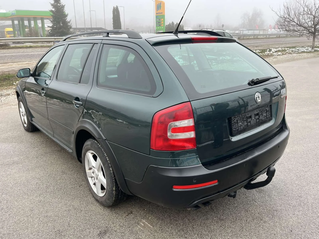 Skoda Octavia SCOUT 2.0TDI 140кс 4Х4 6 СКОРОСТИ КЛИМАТРОНИК - автомобили, коли, обяви за нови и употребявани 4