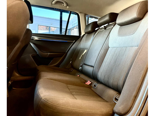 Skoda Octavia TSI* CPG* Подгрев* Лизинг - автомобили, коли, обяви за нови и употребявани 7