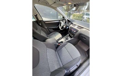 Skoda Octavia - автомобили, коли, обяви за нови и употребявани 11