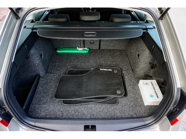 Skoda Octavia 1.4TSI CNG - автомобили, коли, обяви за нови и употребявани 13