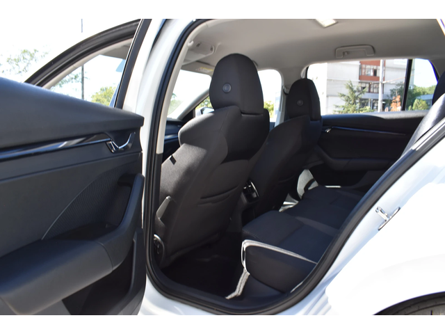 Skoda Octavia 2.0TDI* 4x4* DIGITAL - автомобили, коли, обяви за нови и употребявани 10