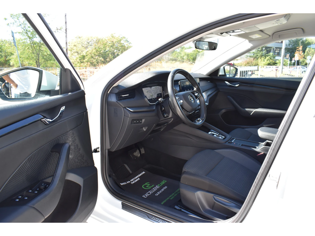 Skoda Octavia 2.0TDI* 4x4* DIGITAL - автомобили, коли, обяви за нови и употребявани 7