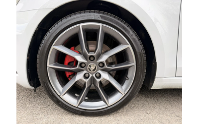 Skoda Octavia VRS / 4X4 / ПОДГРЕВ / КАМЕРА - автомобили, коли, обяви за нови и употребявани 16