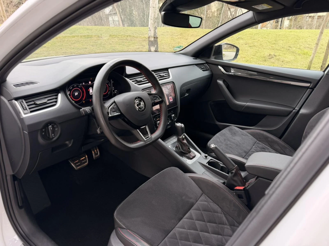Skoda Octavia VRS / 4X4 / ПОДГРЕВ / КАМЕРА - автомобили, коли, обяви за нови и употребявани 8