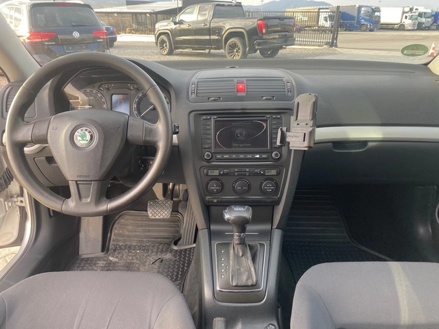 Skoda Octavia 1.9tdi - автомобили, коли, обяви за нови и употребявани 12